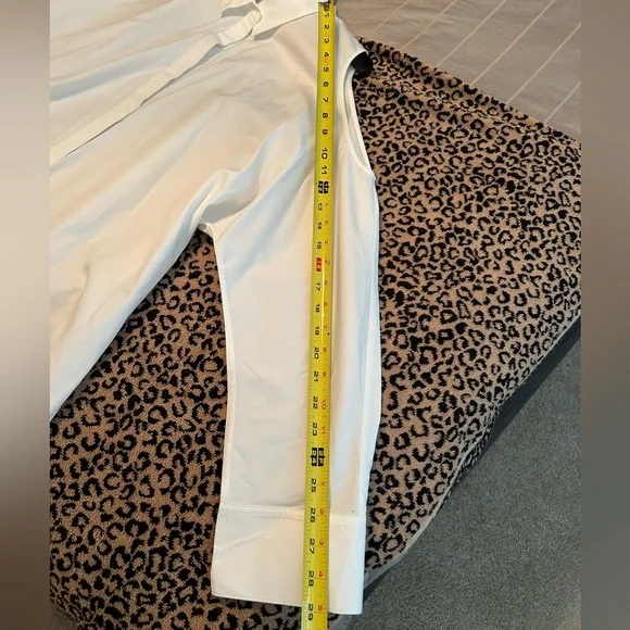 NWOT Donna Karan Cold Shoulder Crisp White Button Down Shirt - Picture 7 of 11